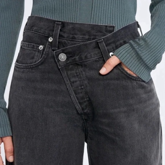 Abercrombie & Fitch Denim - Abercrombie & Fitch 90’s straight ultra high rise curvy love black jeans